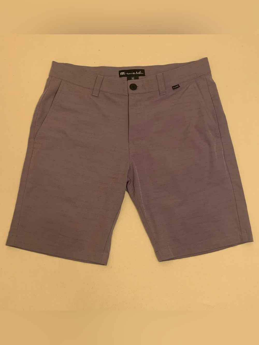 Travis Mathew Switchbacks Hybrid Golf Shorts Mens 32 Purple Stretch Chino 9-Inch